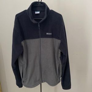 Columbia Fleece Full Zip Jacket. Size XL.